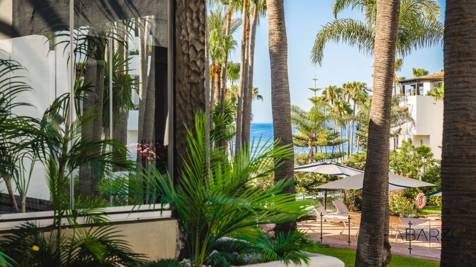 Southwest-Facing Renovated Apartment in Marina de Puente Romano, Marbella Golden Mile — interior, Golden Mile, Marbella (18 of 48)