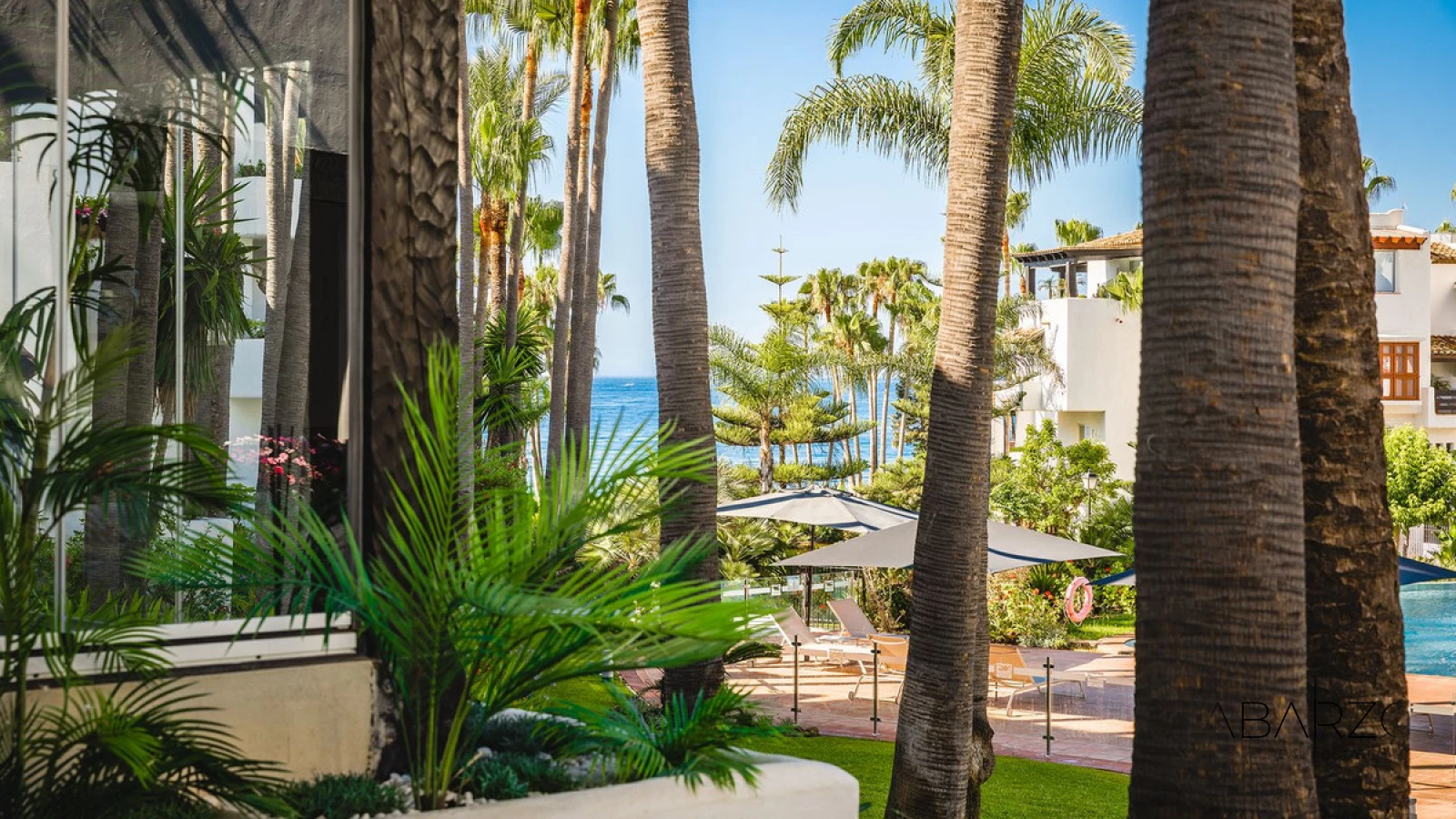 Southwest-Facing Renovated Apartment in Marina de Puente Romano, Marbella Golden Mile — interior, Golden Mile, Marbella (19 of 48)