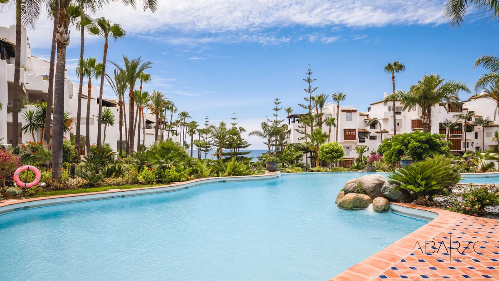 Southwest-Facing Renovated Apartment in Marina de Puente Romano, Marbella Golden Mile — interior, Golden Mile, Marbella (44 of 48)