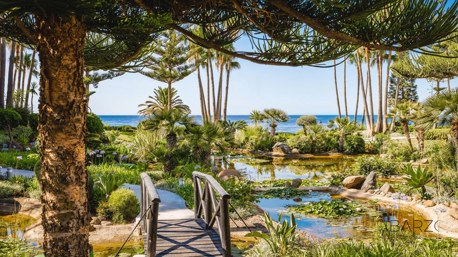 Southwest-Facing Renovated Apartment in Marina de Puente Romano, Marbella Golden Mile — luxury property for sale in Golden Mile, Marbella