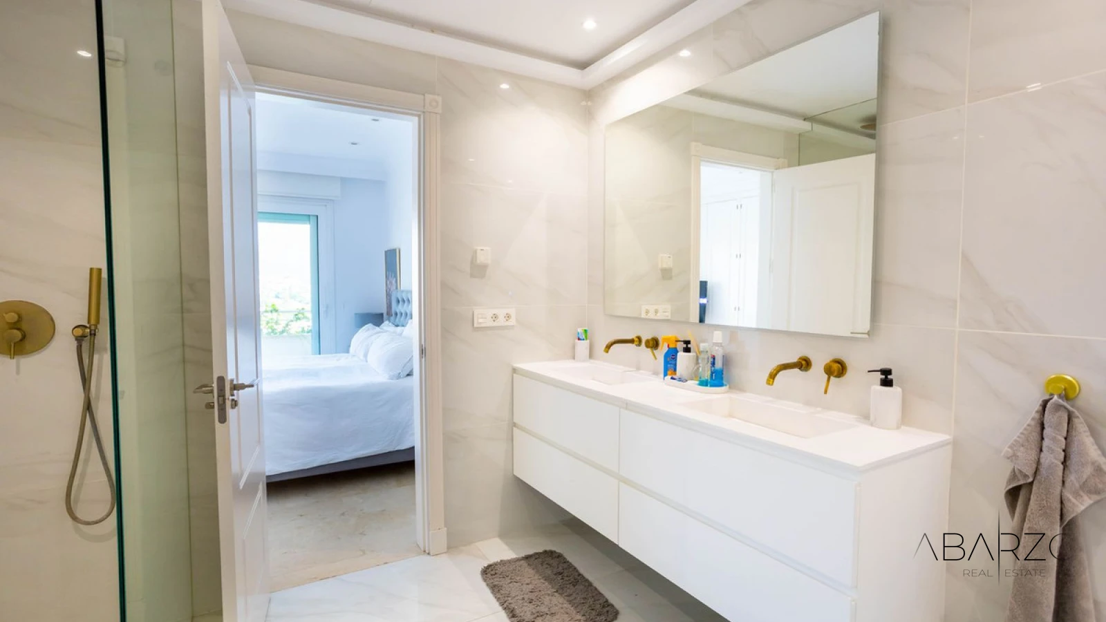 Renovated Apartment in Golf Valley Marbella with Panoramic Views and Large Terrace — interior, Nueva Andalucía, Marbella (13 of 19)