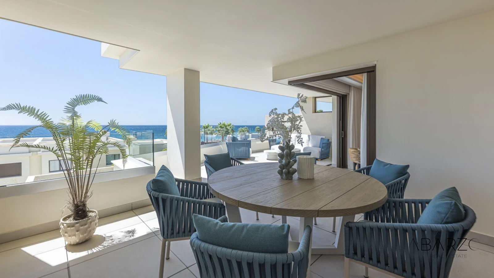 Exceptional Frontline Beach Apartment in Costa del Sol with Sea Views and Luxury Amenities — interior, New Golden Mile, Estepona (4 of 26)