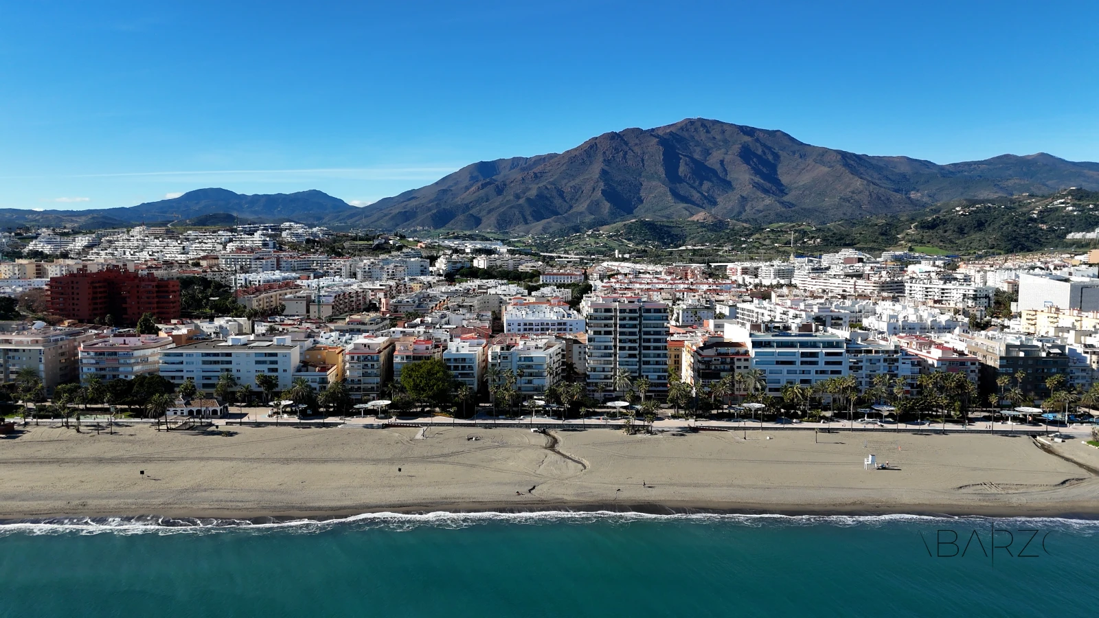 Off-market plot in Estepona, second line to the promenade — luxury property for sale in Estepona