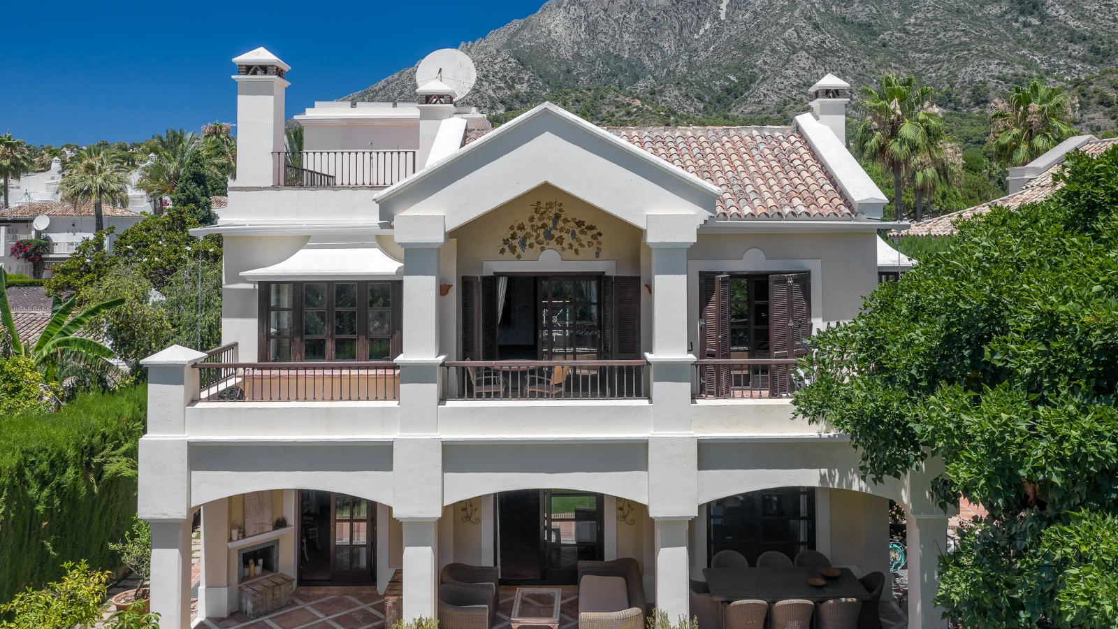 Detached Villa for Sale in Balcones de Sierra Blanca, Marbella with Sea Views and Pool — interior, Golden Mile, Marbella (5 of 26)