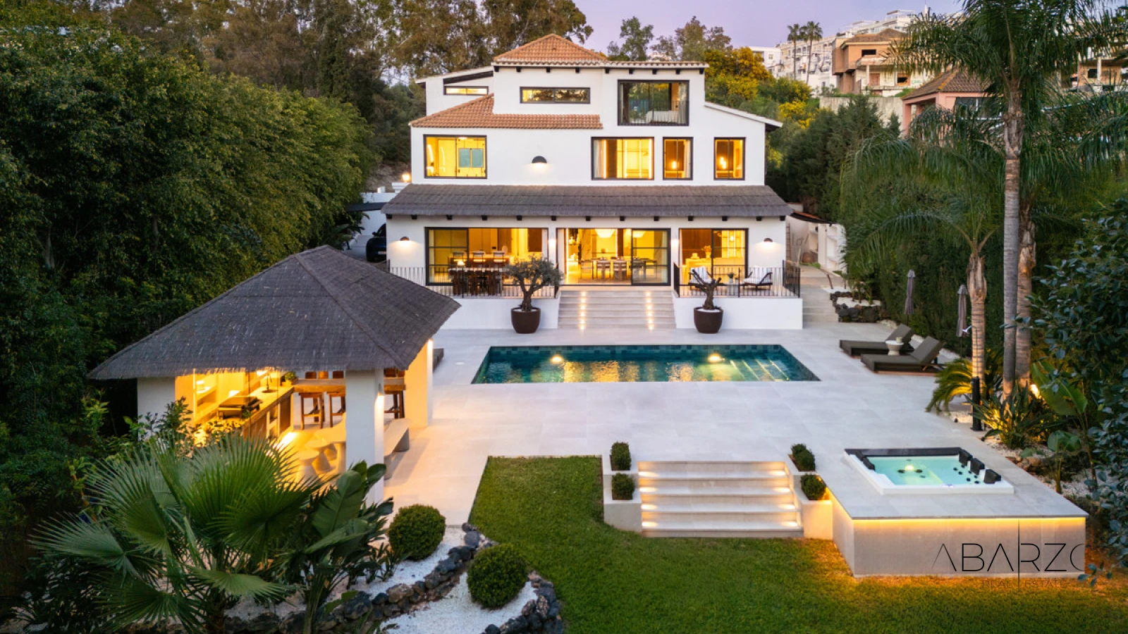 Renovated Contemporary Villa with 5 En-Suite Bedrooms in Nueva Andalucía, Marbella — luxury property for sale in Nueva Andalucía, Marbella