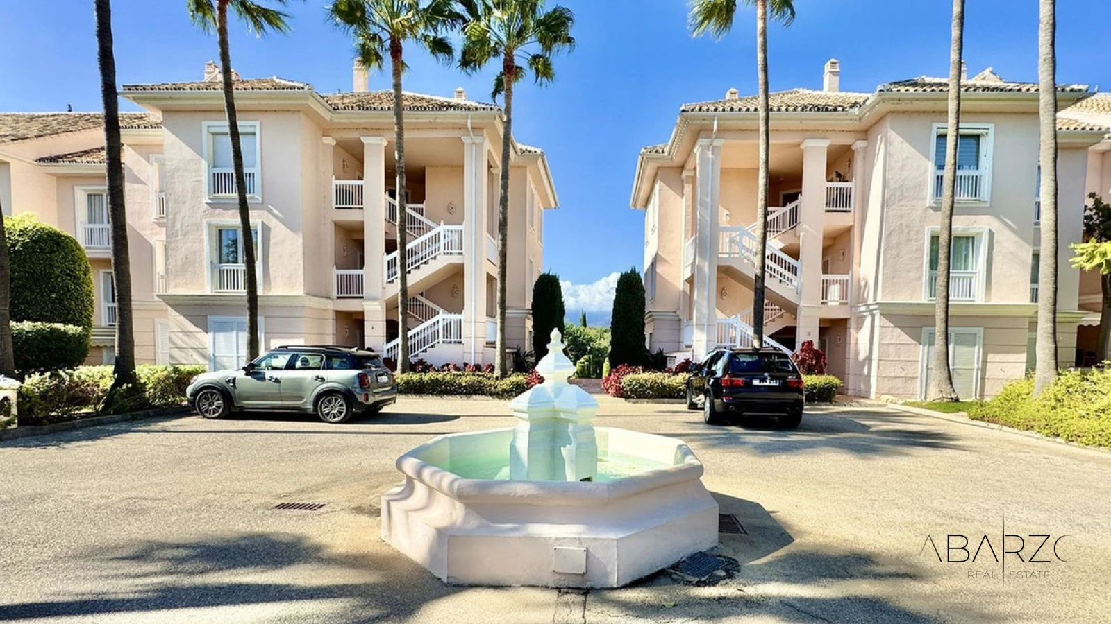 Elegant 2-Bedroom Apartment in El Lago, Los Flamingos with Golf Course Views — interior, Los Flamingos, Benahavís (17 of 20)