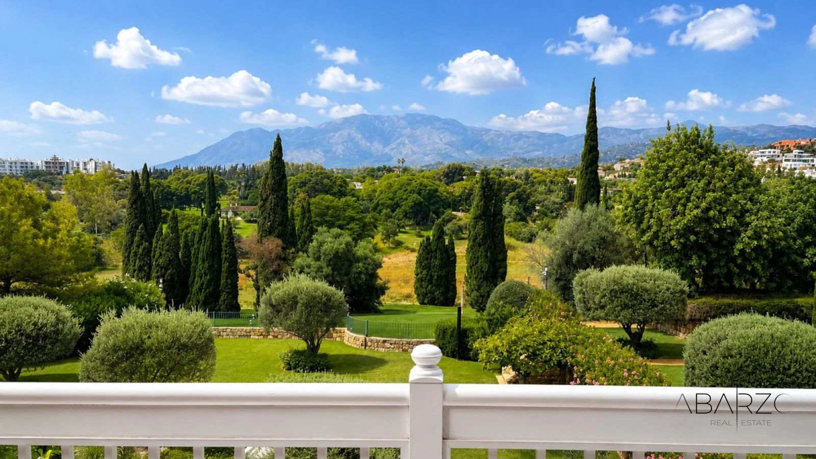 Elegant 2-Bedroom Apartment in El Lago, Los Flamingos with Golf Course Views — interior, Los Flamingos, Benahavís (19 of 20)