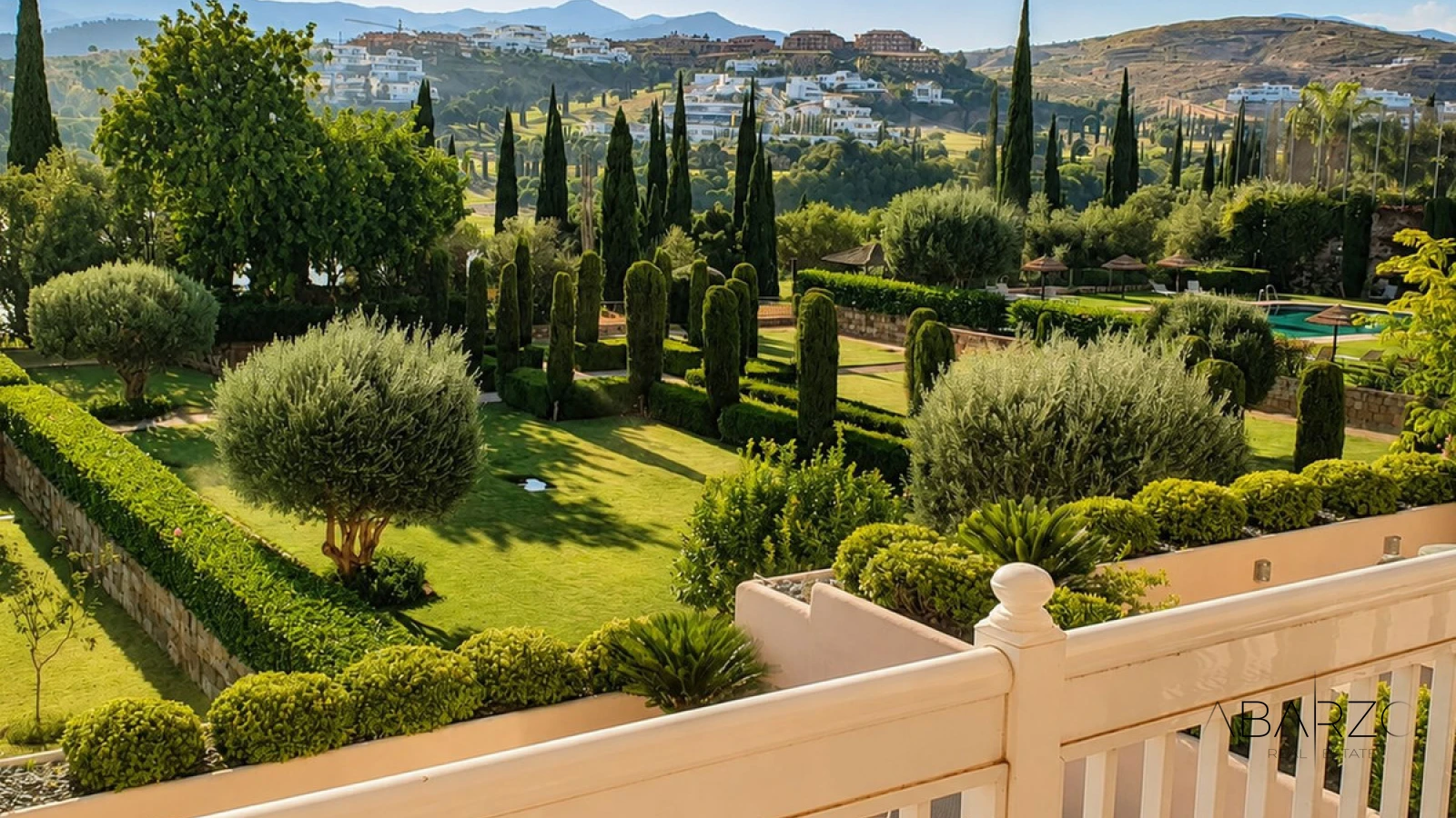 Elegant 2-Bedroom Apartment in El Lago, Los Flamingos with Golf Course Views — interior, Los Flamingos, Benahavís (2 of 20)