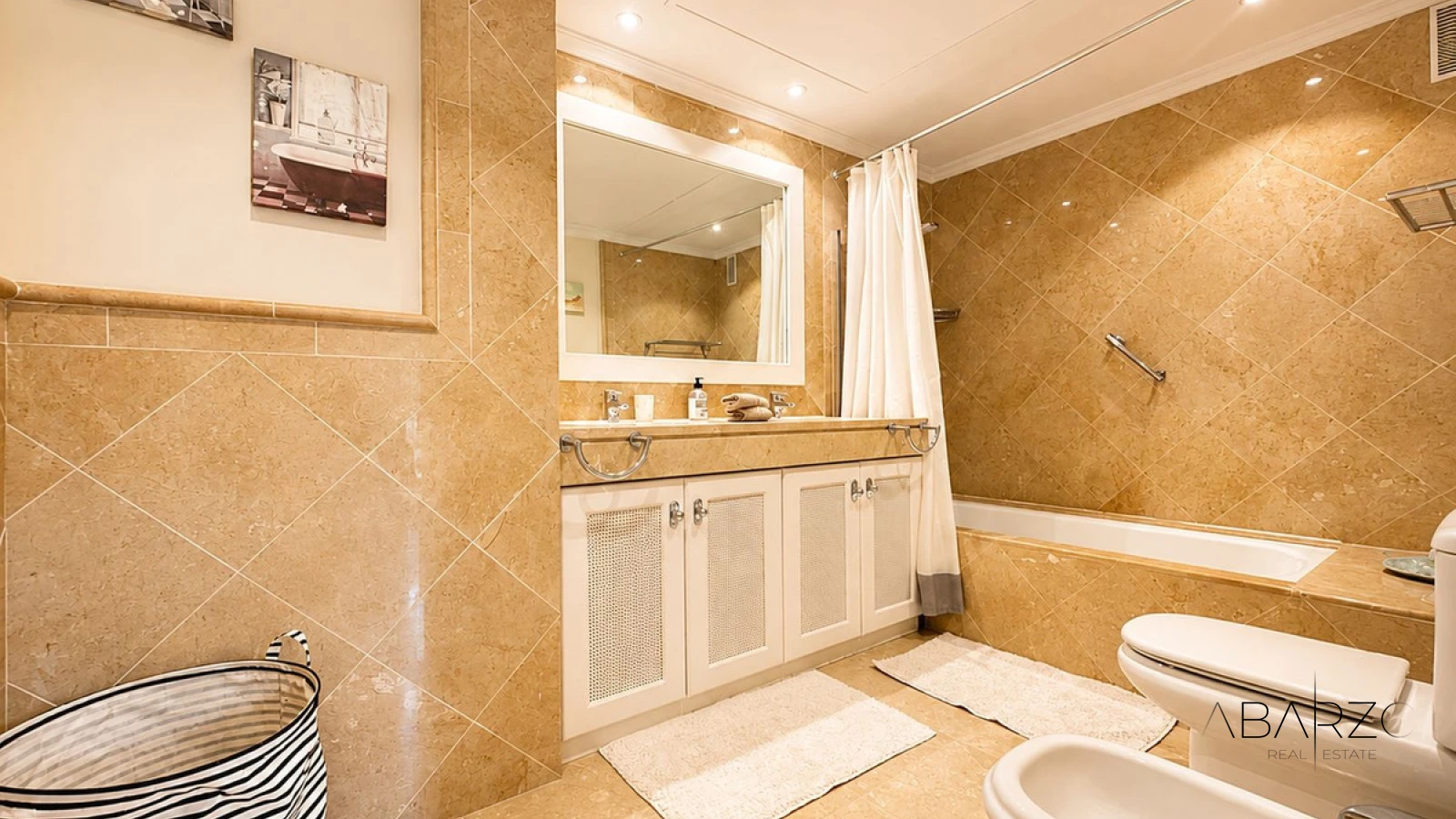 Elegant 2-Bedroom Apartment in El Lago, Los Flamingos with Golf Course Views — interior, Los Flamingos, Benahavís (16 of 20)