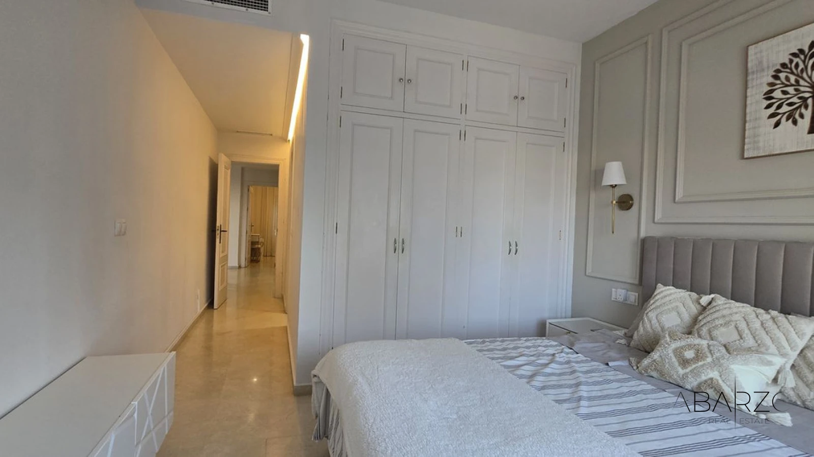 Beautifully Renovated 3-Bedroom Duplex Penthouse with Sea and Mountain Views — interior, New Golden Mile, Estepona (9 of 15)