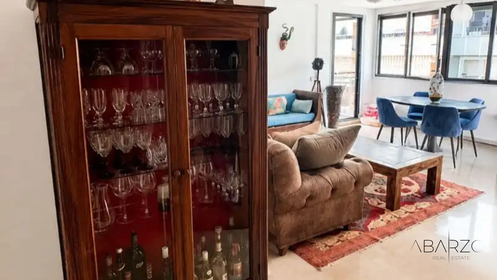 Three-Bedroom Apartment with Garage in the Centre of Marbella, Metres from the Promenade — interior, Marbella Centro, Marbella (4 of 22)