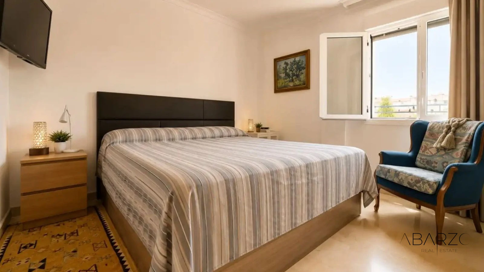 Three-Bedroom Apartment with Garage in the Centre of Marbella, Metres from the Promenade — interior, Marbella Centro, Marbella (14 of 22)