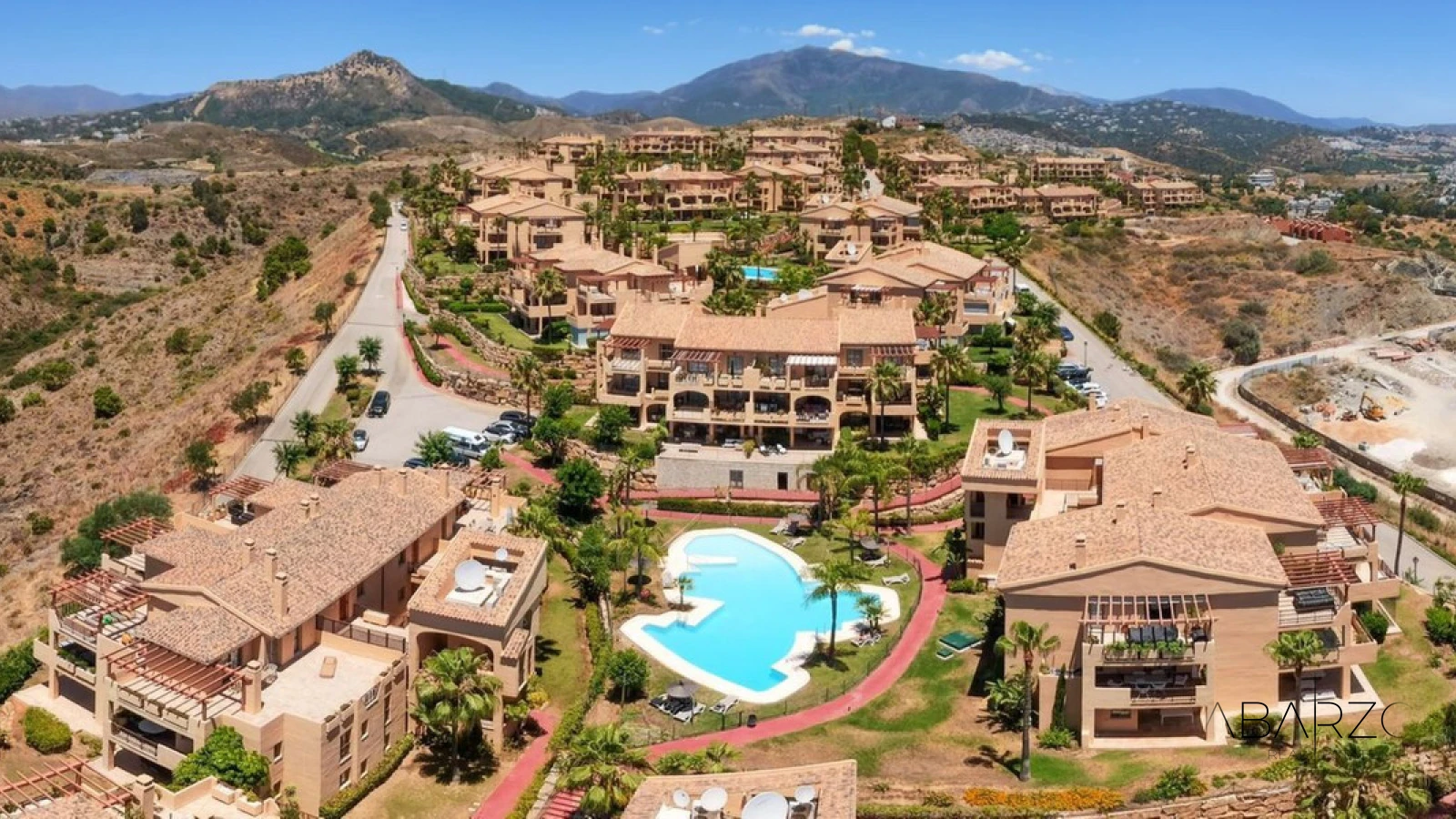 Fully renovated ground-floor apartment with panoramic terrace in El Paraíso, Benahavís — interior, New Golden Mile, Estepona (34 of 35)