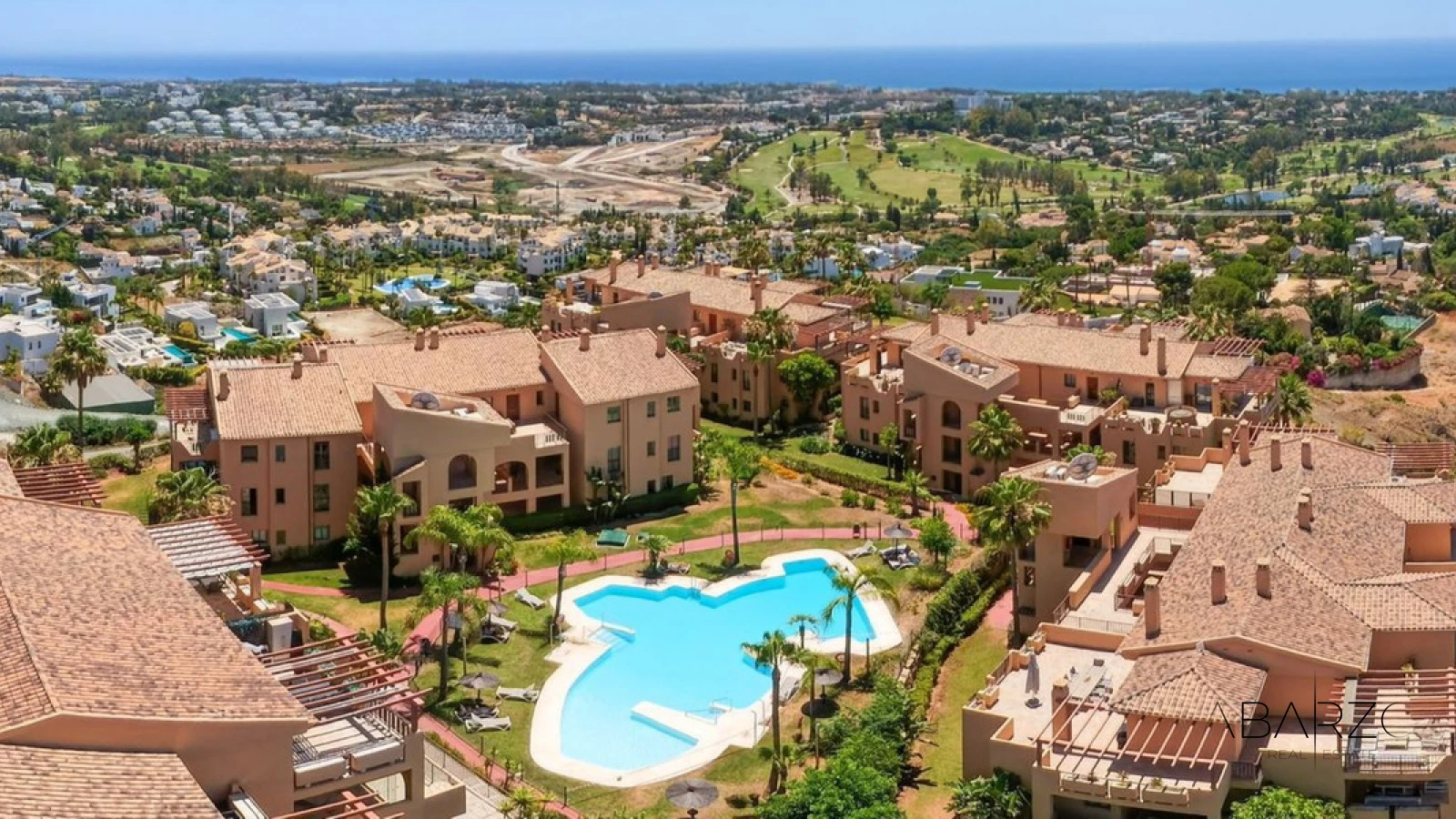 Fully renovated ground-floor apartment with panoramic terrace in El Paraíso, Benahavís — luxury property for sale in New Golden Mile, Estepona