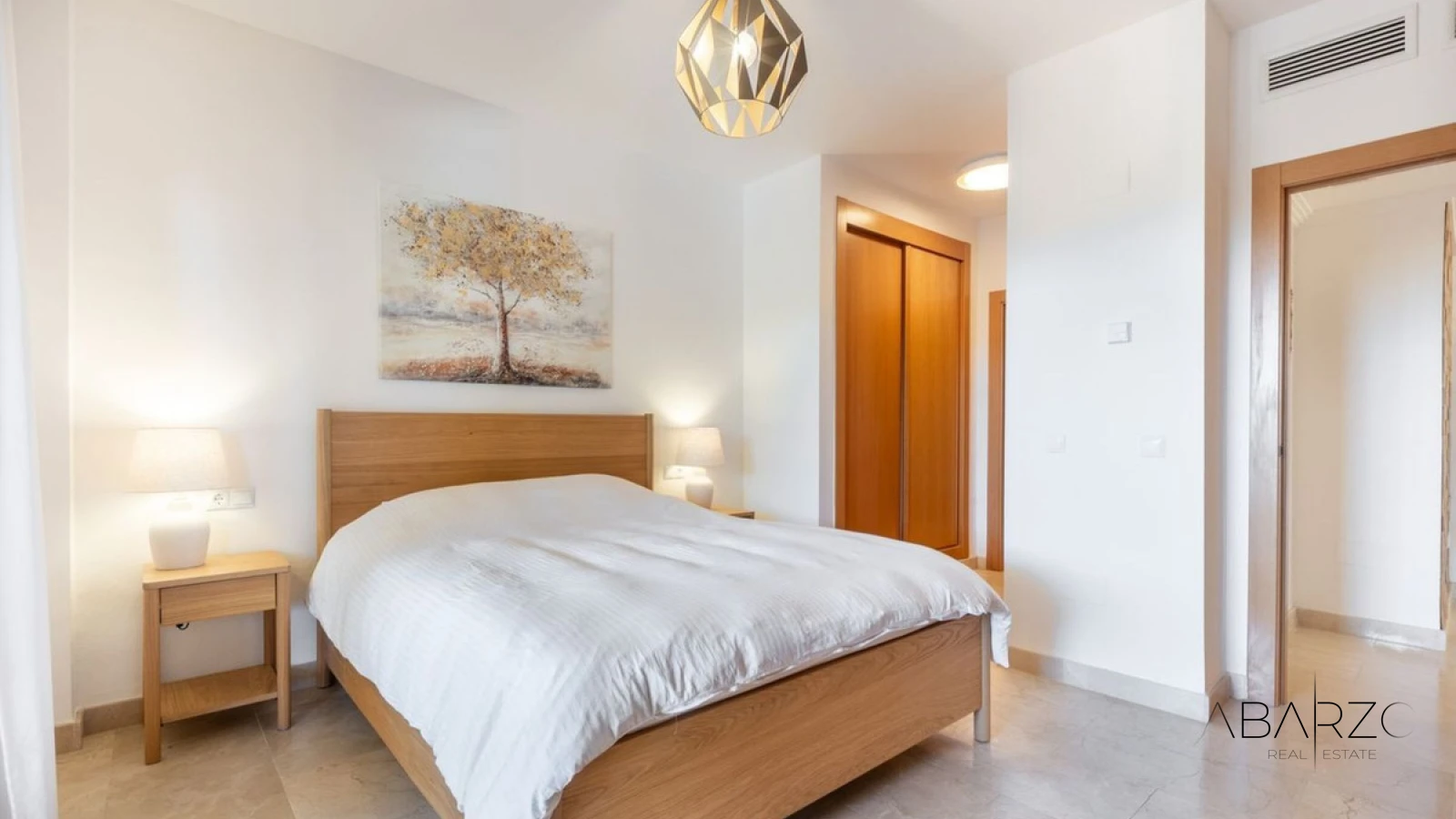 Fully renovated ground-floor apartment with panoramic terrace in El Paraíso, Benahavís — interior, New Golden Mile, Estepona (26 of 35)