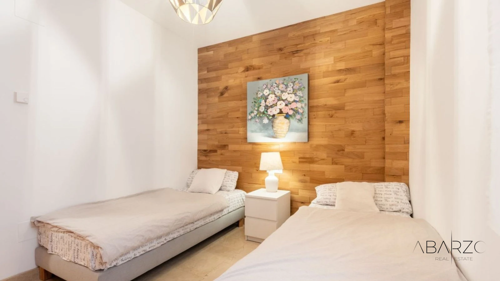 Fully renovated ground-floor apartment with panoramic terrace in El Paraíso, Benahavís — interior, New Golden Mile, Estepona (28 of 35)
