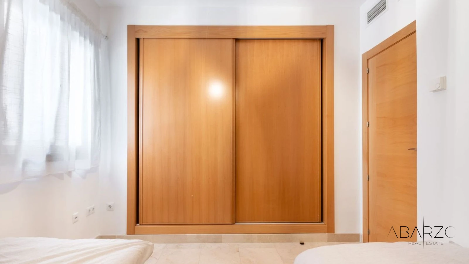 Fully renovated ground-floor apartment with panoramic terrace in El Paraíso, Benahavís — interior, New Golden Mile, Estepona (22 of 35)