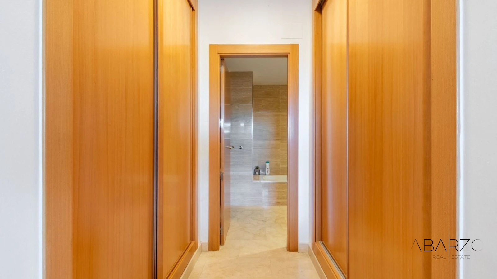 Fully renovated ground-floor apartment with panoramic terrace in El Paraíso, Benahavís — interior, New Golden Mile, Estepona (21 of 35)
