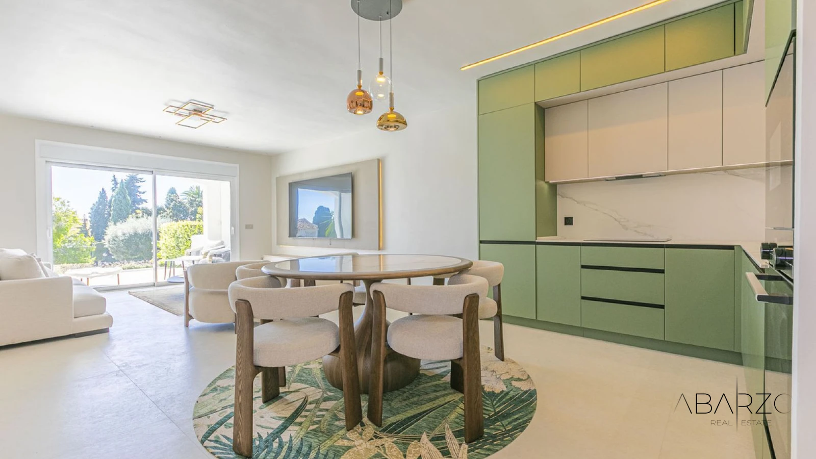 Renovated Apartment Near Puerto Banus with Pool and Private Parking — interior, Nueva Andalucía, Marbella (5 of 18)