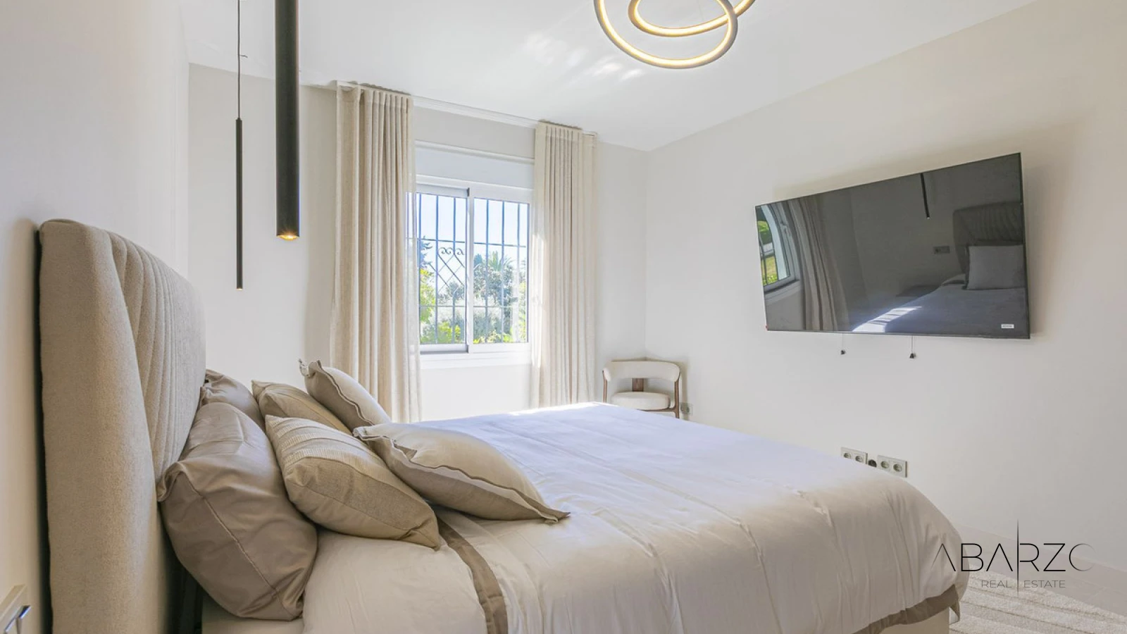 Renovated Apartment Near Puerto Banus with Pool and Private Parking — interior, Nueva Andalucía, Marbella (10 of 18)