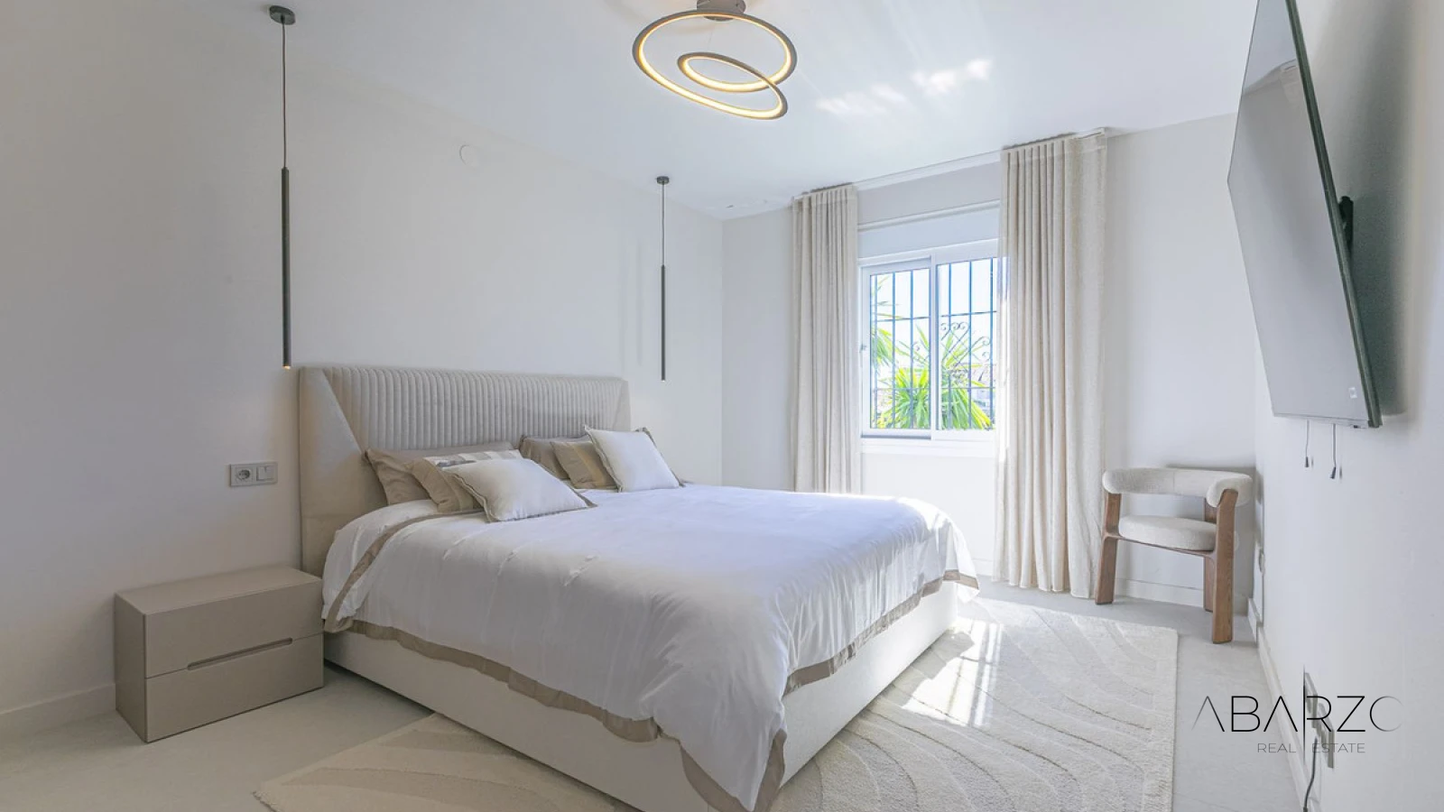 Renovated Apartment Near Puerto Banus with Pool and Private Parking — interior, Nueva Andalucía, Marbella (8 of 18)