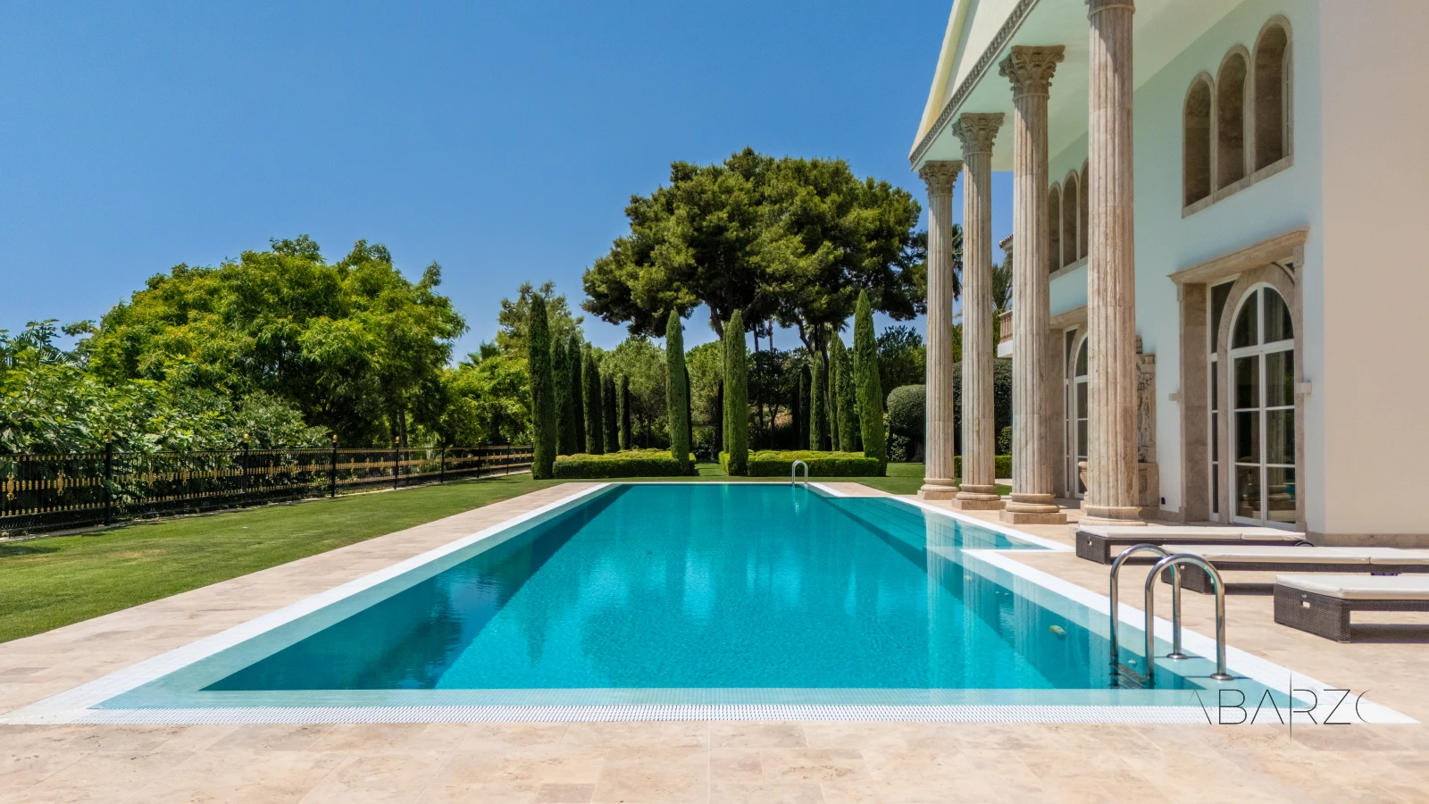 Luxury Villa in Sierra Blanca Marbella with Panoramic Sea Views and Heated Pool — interior, Golden Mile, Marbella (77 of 83)