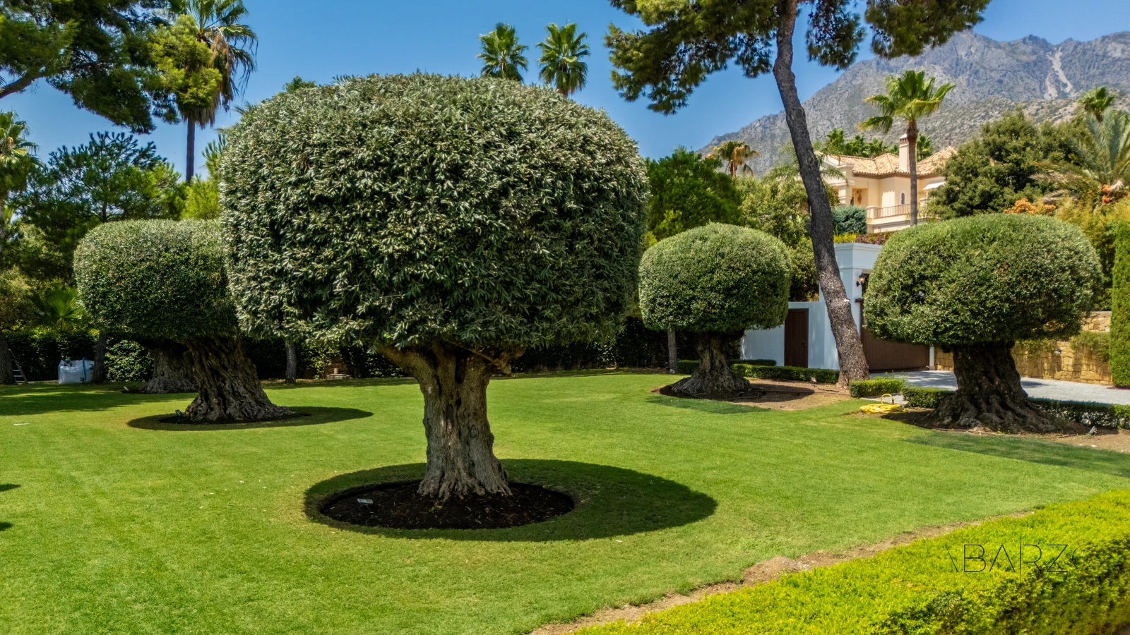 Luxury Villa in Sierra Blanca Marbella with Panoramic Sea Views and Heated Pool — interior, Golden Mile, Marbella (62 of 83)