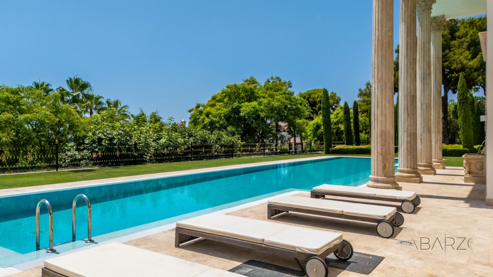 Luxury Villa in Sierra Blanca Marbella with Panoramic Sea Views and Heated Pool — interior, Golden Mile, Marbella (65 of 83)