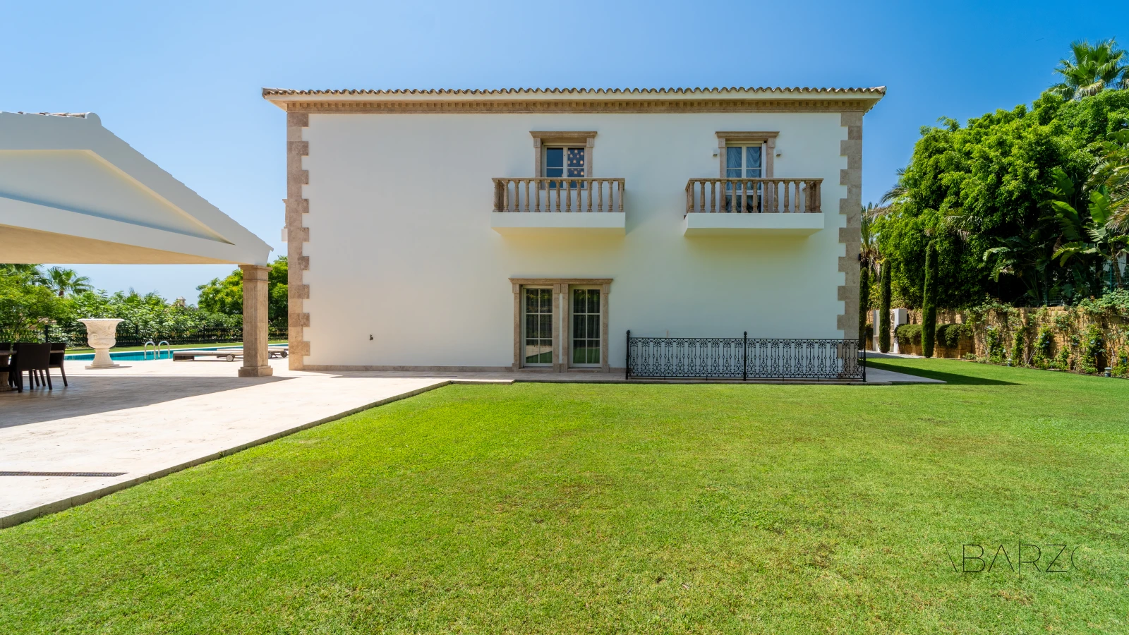 Luxury Villa in Sierra Blanca Marbella with Panoramic Sea Views and Heated Pool — interior, Golden Mile, Marbella (11 of 83)