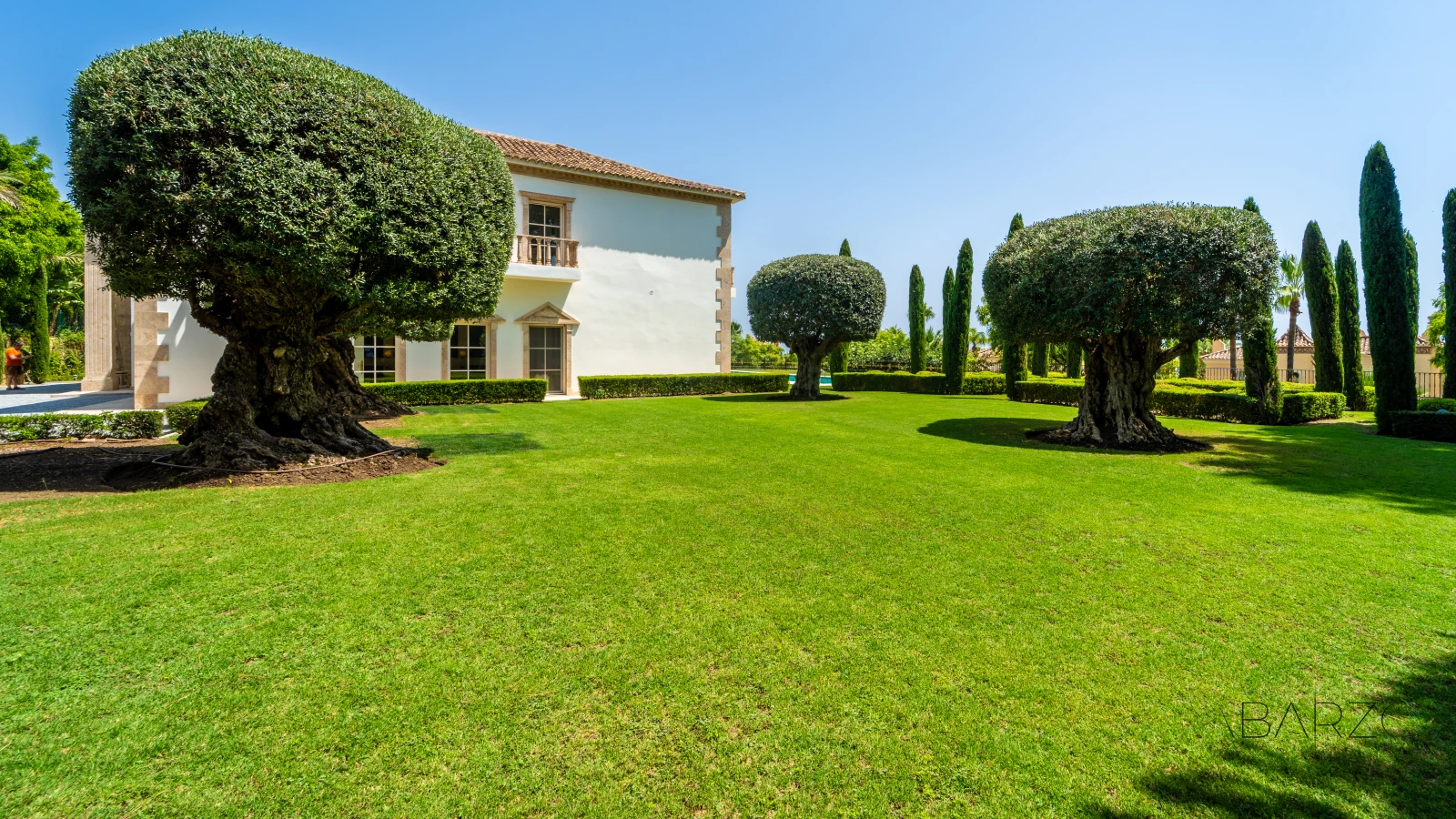 Luxury Villa in Sierra Blanca Marbella with Panoramic Sea Views and Heated Pool — interior, Golden Mile, Marbella (6 of 83)