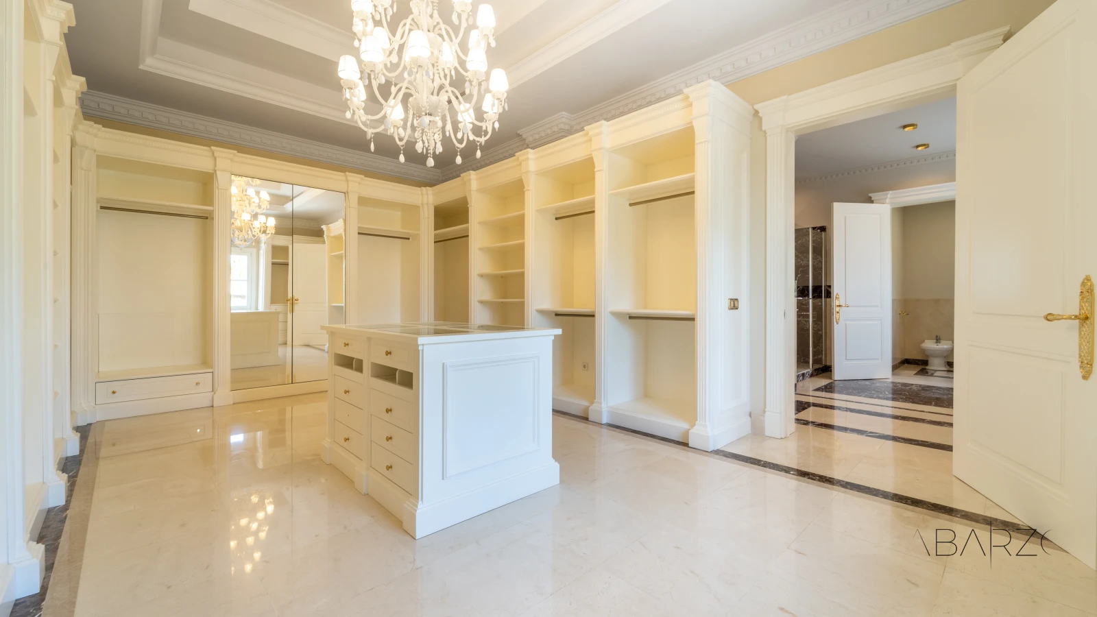 Luxury Villa in Sierra Blanca Marbella with Panoramic Sea Views and Heated Pool — interior, Golden Mile, Marbella (24 of 83)