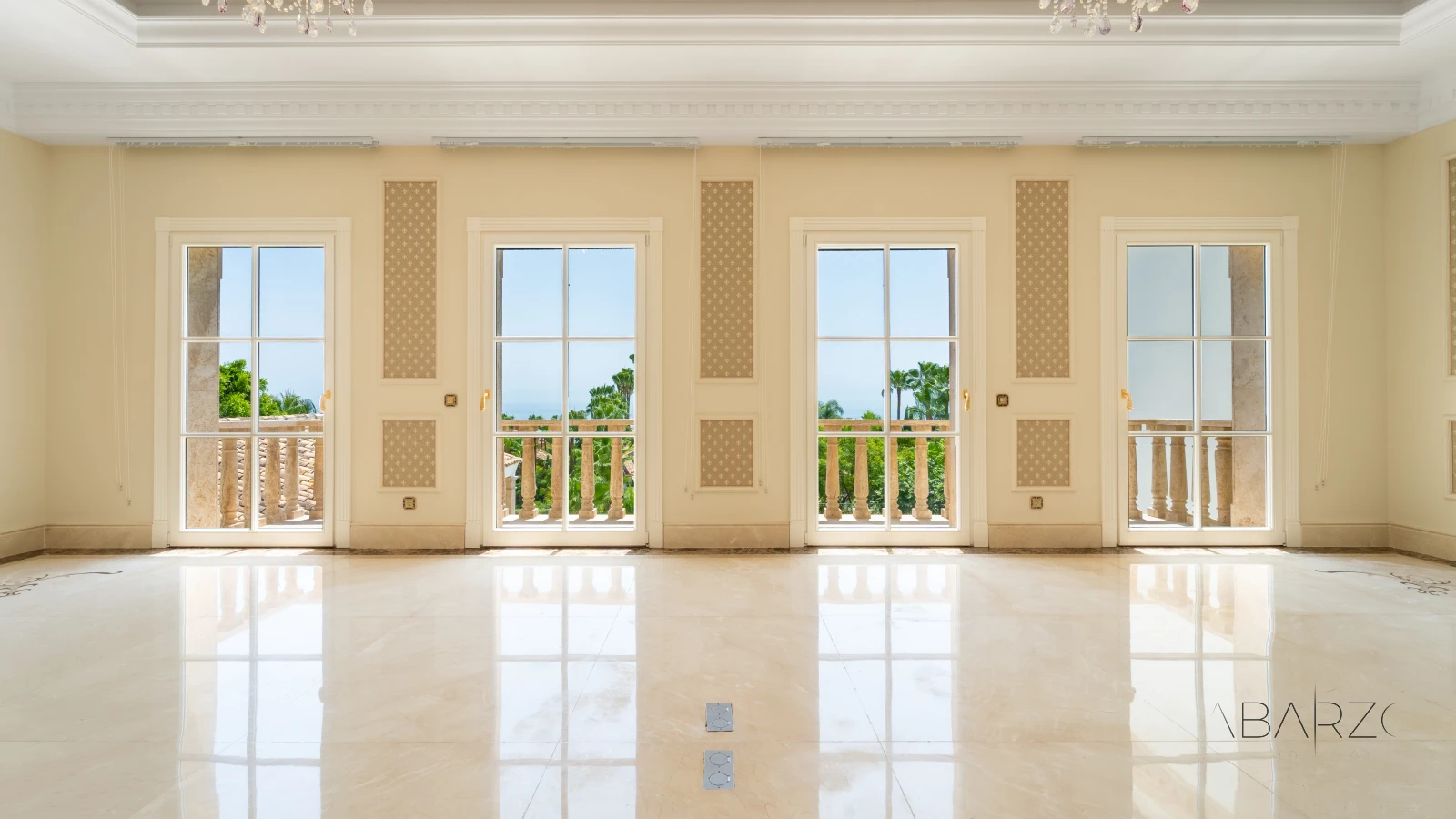 Luxury Villa in Sierra Blanca Marbella with Panoramic Sea Views and Heated Pool — interior, Golden Mile, Marbella (23 of 83)