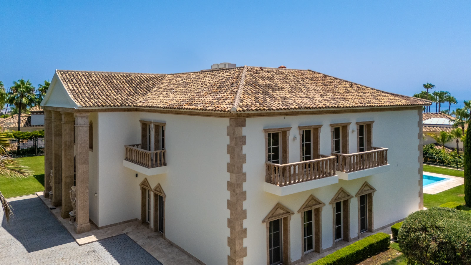 Luxury Villa in Sierra Blanca Marbella with Panoramic Sea Views and Heated Pool — interior, Golden Mile, Marbella (68 of 83)