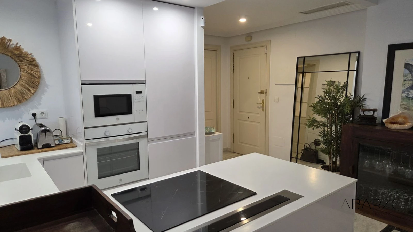 Exclusive 2-Bedroom Apartment in Bahia de Marbella, 500m from the Beach with Large South-facing Terrace — interior, Marbella East, Marbella (7 of 21)