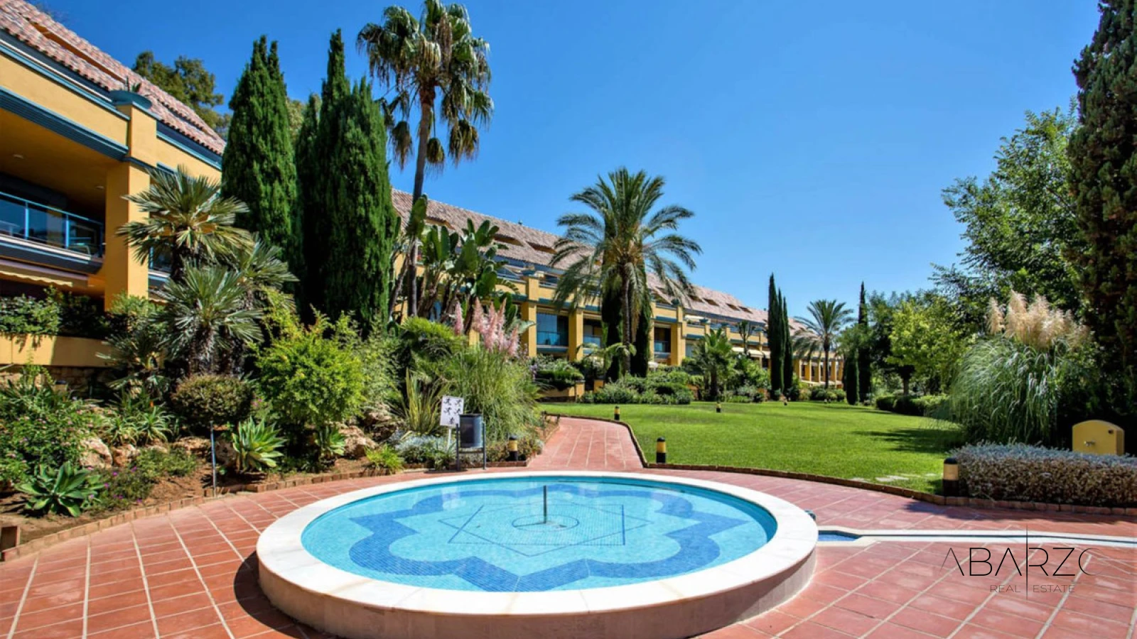 Exclusive 2-Bedroom Apartment in Bahia de Marbella, 500m from the Beach with Large South-facing Terrace — interior, Marbella East, Marbella (20 of 21)