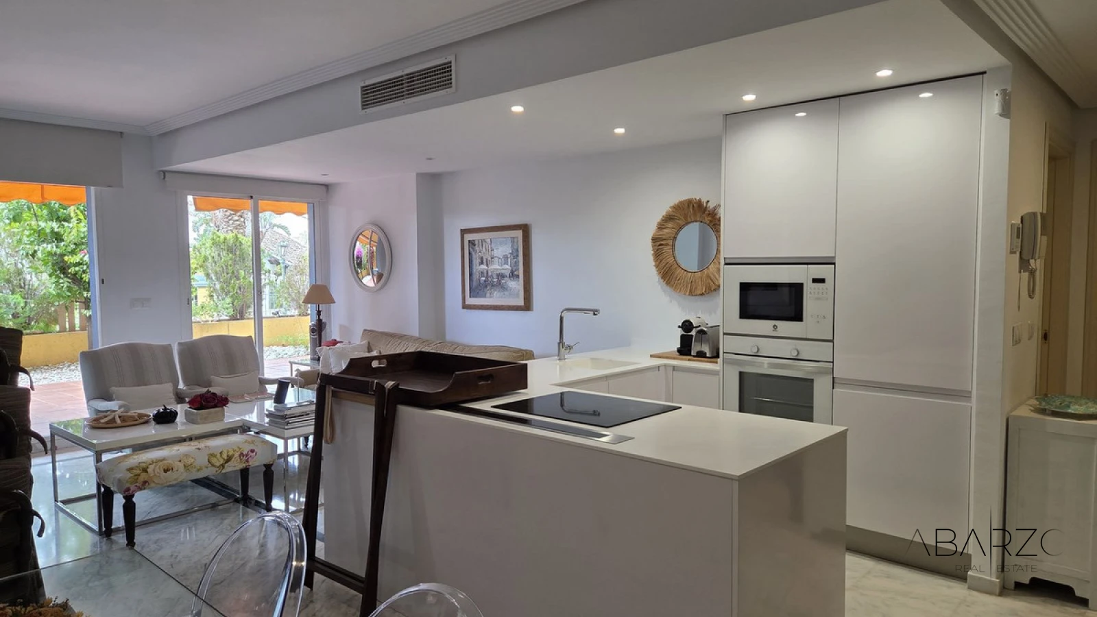 Exclusive 2-Bedroom Apartment in Bahia de Marbella, 500m from the Beach with Large South-facing Terrace — interior, Marbella East, Marbella (4 of 21)