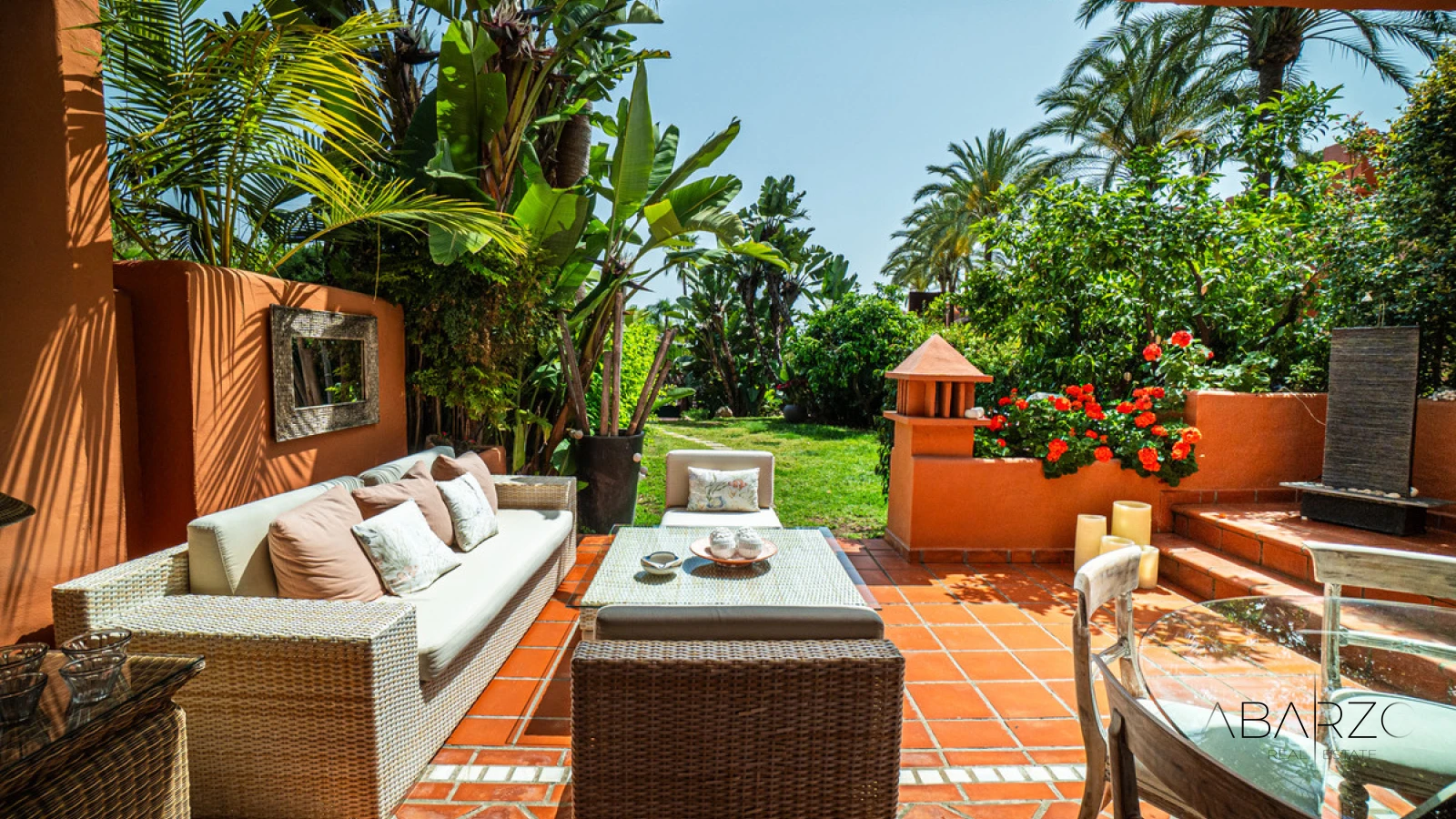 Townhouse Oasis: Luxury 5-Bedroom Townhouse in Marbella's Golden Mile with Private Garden and Rooftop Solarium — interior, Golden Mile, Marbella (29 of 49)