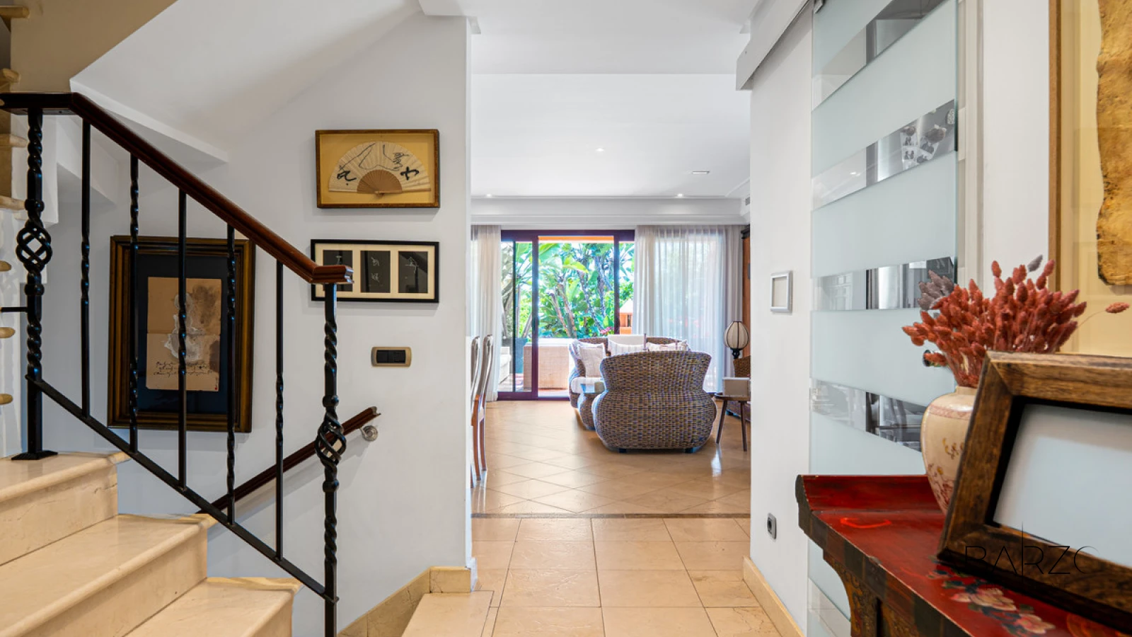 Townhouse Oasis: Luxury 5-Bedroom Townhouse in Marbella's Golden Mile with Private Garden and Rooftop Solarium — interior, Golden Mile, Marbella (49 of 49)