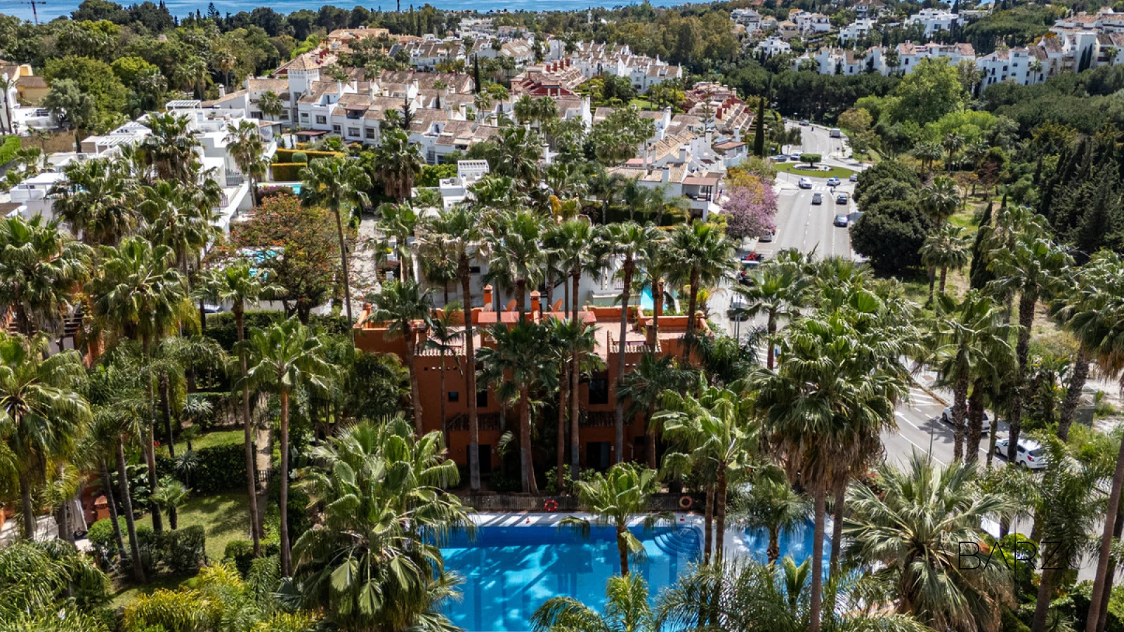 Townhouse Oasis: Luxury 5-Bedroom Townhouse in Marbella's Golden Mile with Private Garden and Rooftop Solarium — interior, Golden Mile, Marbella (40 of 49)