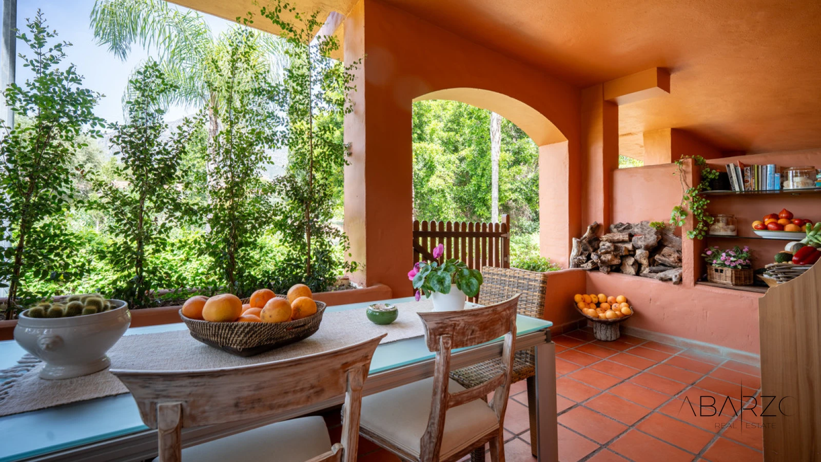 Townhouse Oasis: Luxury 5-Bedroom Townhouse in Marbella's Golden Mile with Private Garden and Rooftop Solarium — interior, Golden Mile, Marbella (31 of 49)
