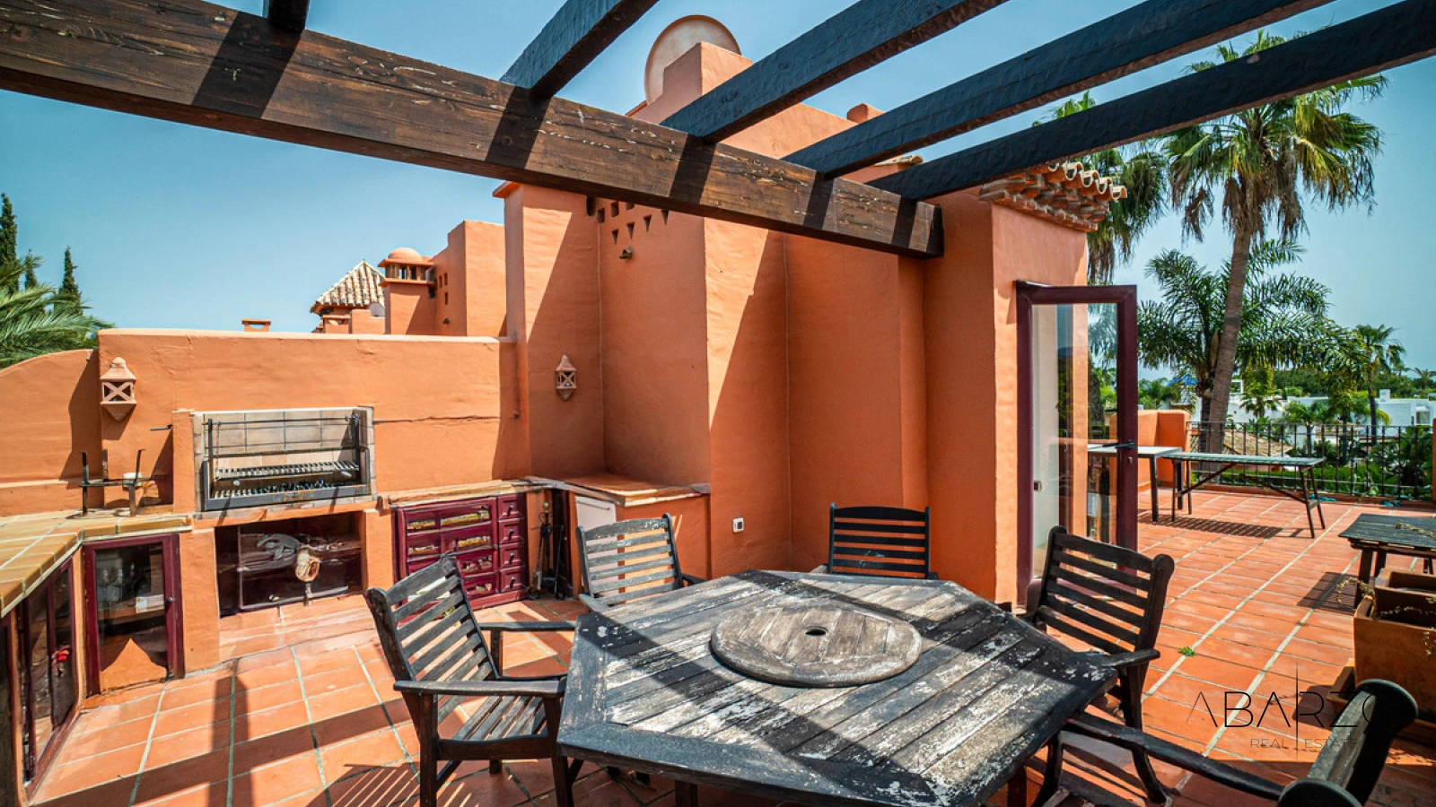Townhouse Oasis: Luxury 5-Bedroom Townhouse in Marbella's Golden Mile with Private Garden and Rooftop Solarium — interior, Golden Mile, Marbella (26 of 49)