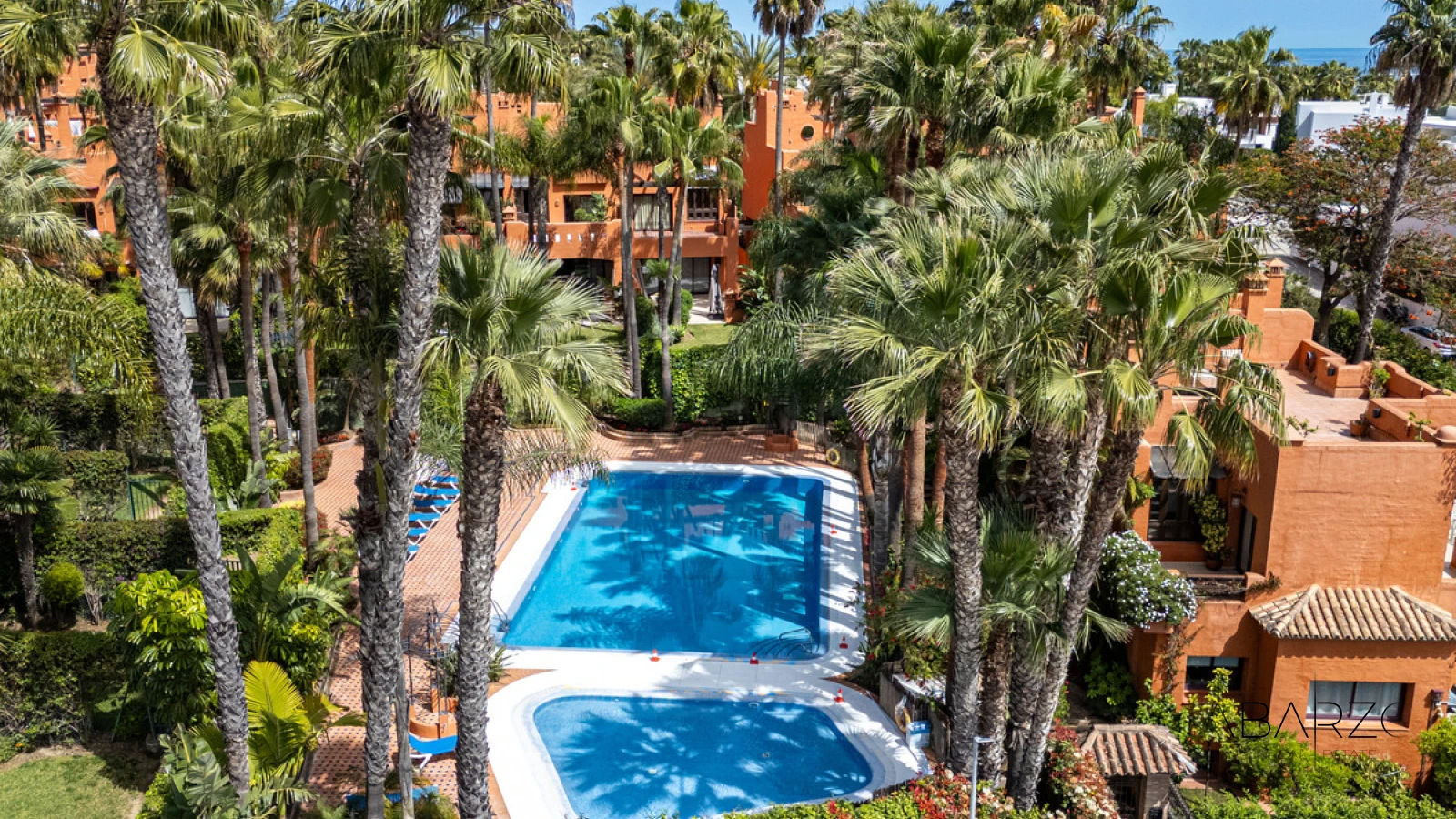 Townhouse Oasis: Luxury 5-Bedroom Townhouse in Marbella's Golden Mile with Private Garden and Rooftop Solarium — interior, Golden Mile, Marbella (44 of 49)
