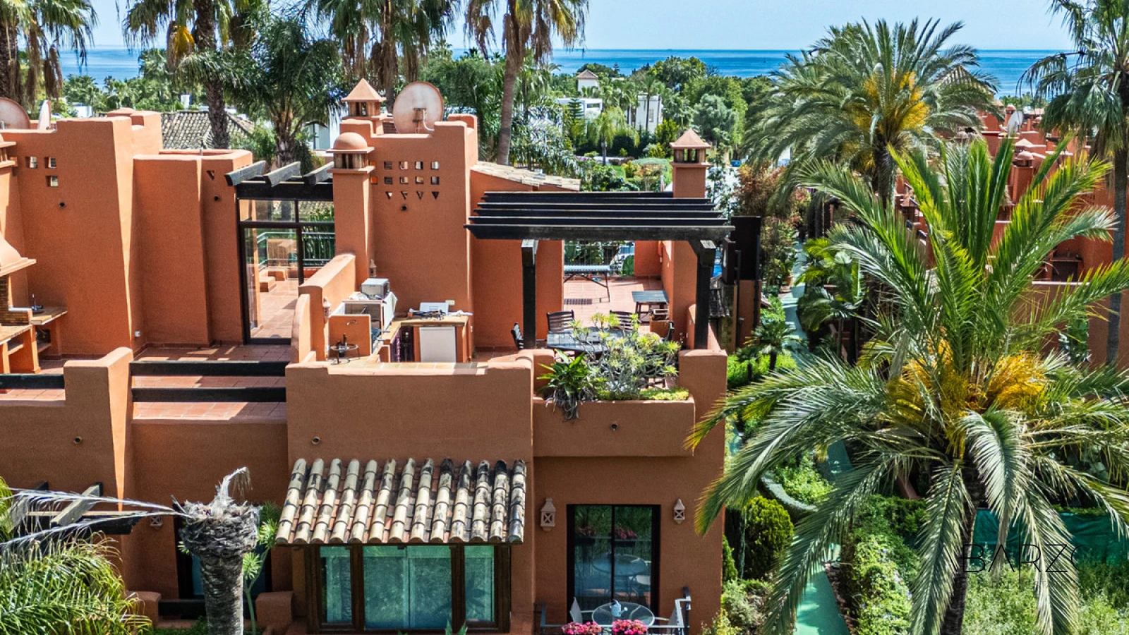 Townhouse Oasis: Luxury 5-Bedroom Townhouse in Marbella's Golden Mile with Private Garden and Rooftop Solarium — interior, Golden Mile, Marbella (33 of 49)