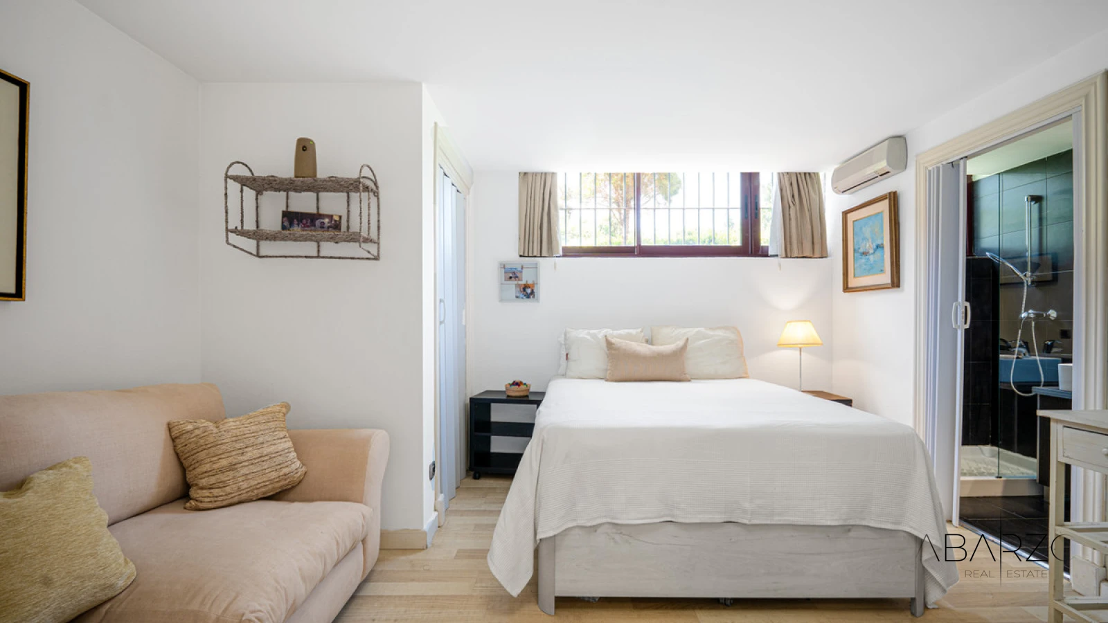 Townhouse Oasis: Luxury 5-Bedroom Townhouse in Marbella's Golden Mile with Private Garden and Rooftop Solarium — interior, Golden Mile, Marbella (17 of 49)