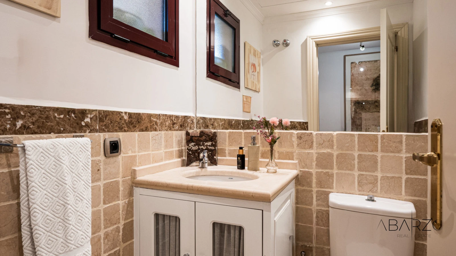 Townhouse Oasis: Luxury 5-Bedroom Townhouse in Marbella's Golden Mile with Private Garden and Rooftop Solarium — interior, Golden Mile, Marbella (21 of 49)