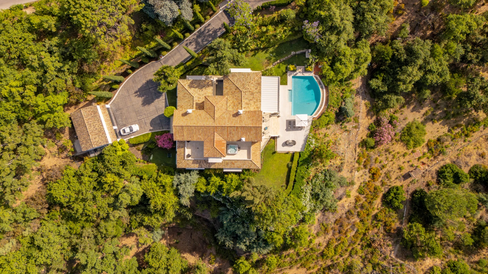 Luxury villa for sale in La Zagaleta with heated pool and mountain views — interior, La Zagaleta, Benahavís (15 of 15)