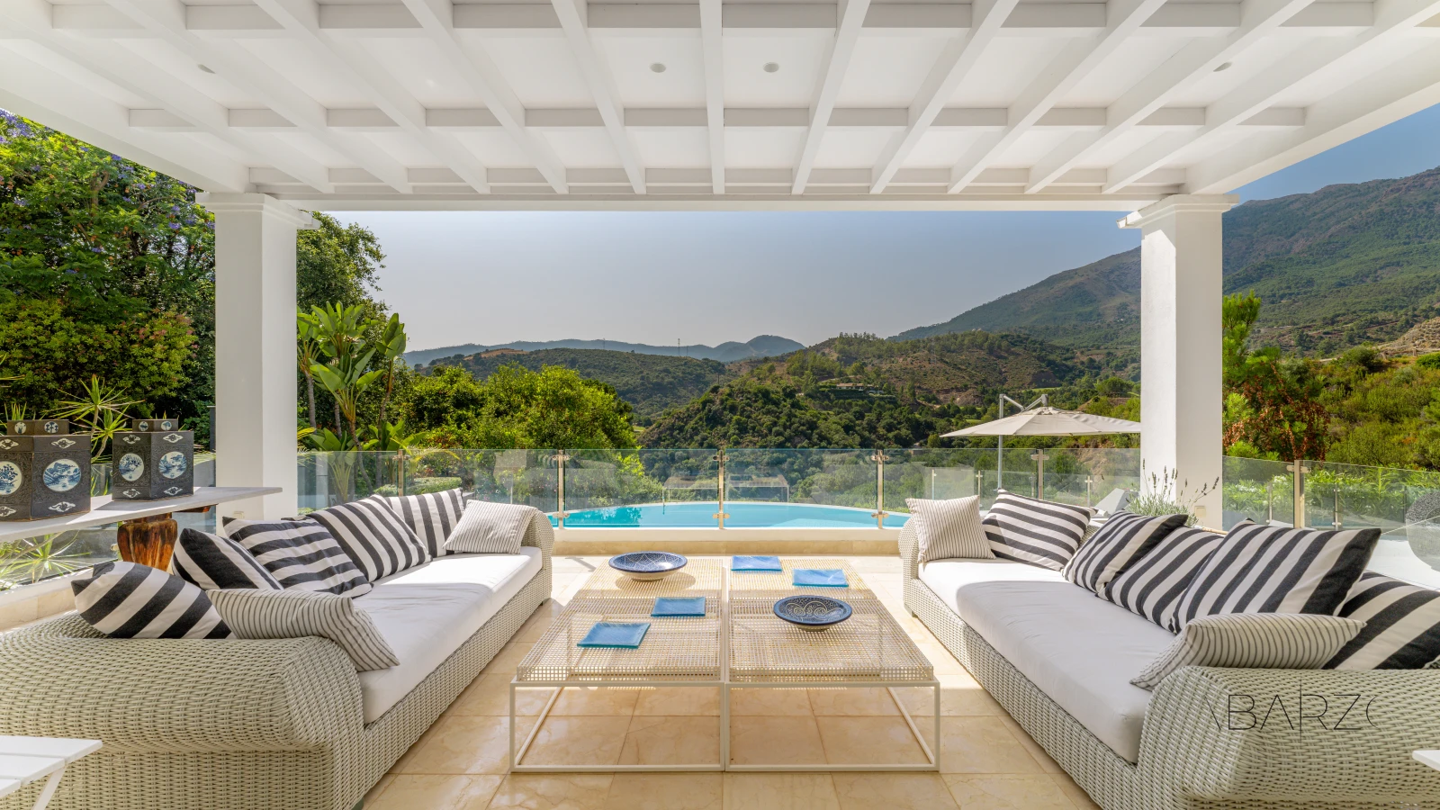 Luxury villa for sale in La Zagaleta with heated pool and mountain views — interior, La Zagaleta, Benahavís (6 of 15)