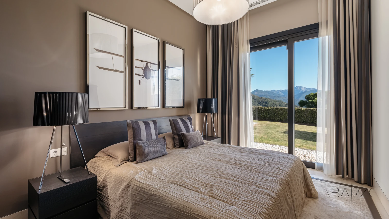Modern luxury villa in La Zagaleta with panoramic sea and mountain views — interior, La Zagaleta, Benahavís (11 of 15)