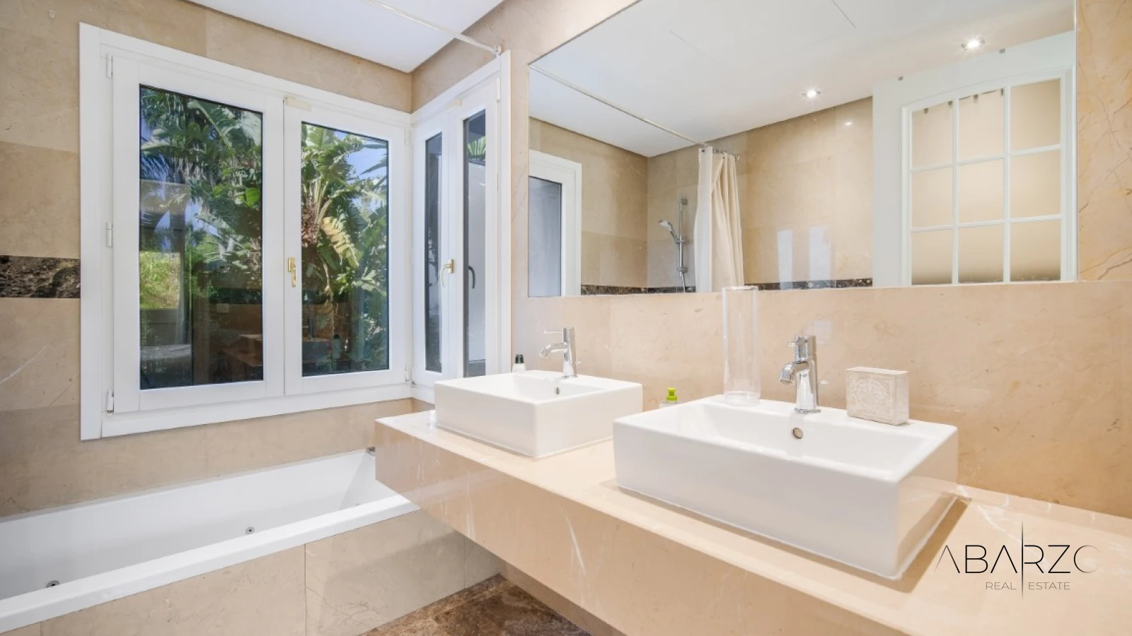 Renovation Opportunity: Four-Bedroom South-Facing Villa in Las Lomas de Magna Marbella — interior, Golden Mile, Marbella (27 of 31)