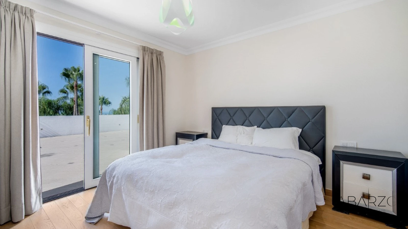 Renovation Opportunity: Four-Bedroom South-Facing Villa in Las Lomas de Magna Marbella — interior, Golden Mile, Marbella (20 of 31)
